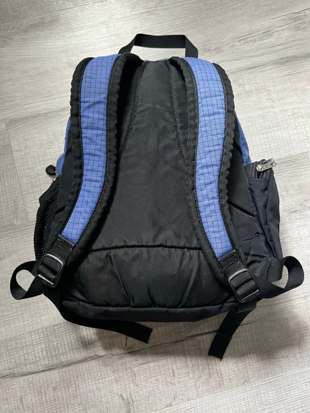 VINTAGE REI Little Teton Blue and Black Daypack with Bottle Pocket